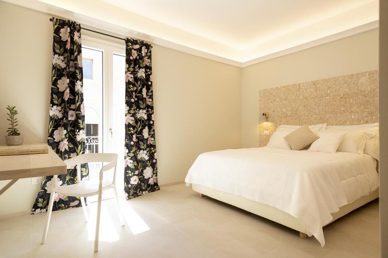 La Via Rooms And Terrace Olbia Exterior photo